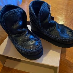 New mou boots size 38 black